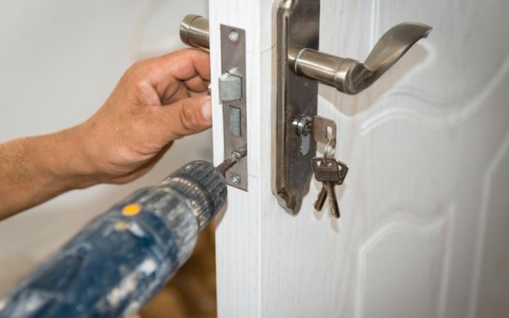 Door Lock Repairing and Change